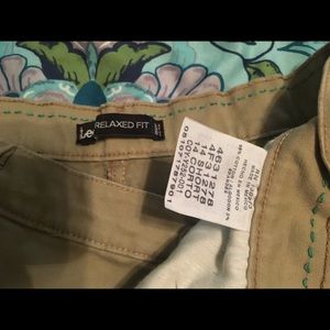 Lady’s Lee relaxed pants
